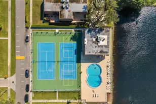 581 Springdale Cir, Palm Springs, FL 33461 - Photo 33