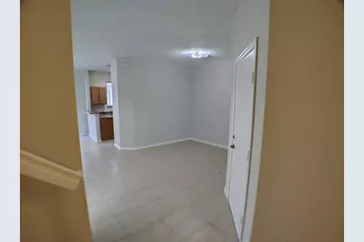 21113 NW 14th Pl, Unit #230, Miami Gardens, FL 33169 - Photo 9