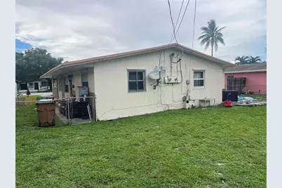 340-400 NE 44th St, Deerfield Beach, FL 33064 - Photo 9