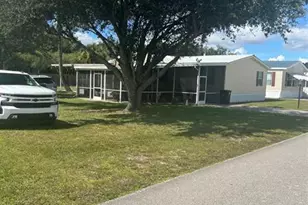 913 Yacht Club Way, Moore Haven, FL 33471 - Photo 1