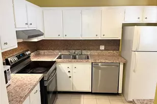 700 SE 2nd Ave, Deerfield Beach, FL 33441 - Photo 3