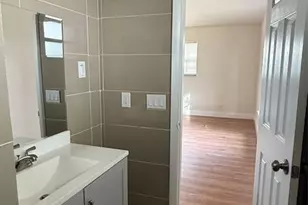 321 W 21st St, Riviera Beach, FL 33404 - Photo 11