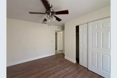 321 W 21st St, Riviera Beach, FL 33404 - Photo 9