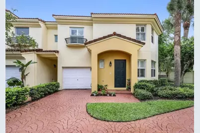 2932  Deer Creek Country Club Blvd, Unit #2932, Deerfield Beach, FL 33442 - Photo 1