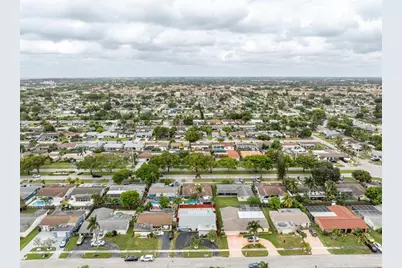 9511 NW 21st Mnr, Sunrise, FL 33322 - Photo 11