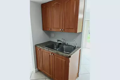 8149  Lagos De Campo Blvd, Unit #B-1, Fort Lauderdale, FL 33321 - Photo 17