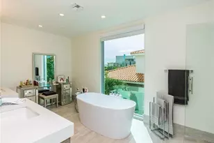 240 Shore Ct, Lauderdale by the Sea, FL 33308 - Photo 23