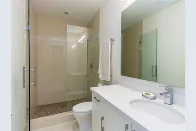 240  Shore Ct, Lauderdale by the Sea, FL 33308 - Photo 19