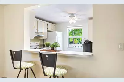 441 SE 3rd St, Unit #201, Dania Beach, FL 33004 - Photo 15