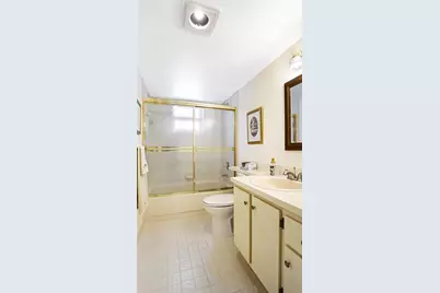 441 SE 3rd St, Unit #201, Dania Beach, FL 33004 - Photo 23