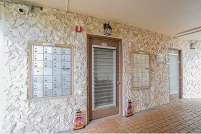 3201  Portofino Pt, Unit #F1, Coconut Creek, FL 33066 - Photo 31