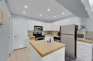 4627 Bougainvilla Dr, Lauderdale by the Sea, FL 33308 - Photo 11