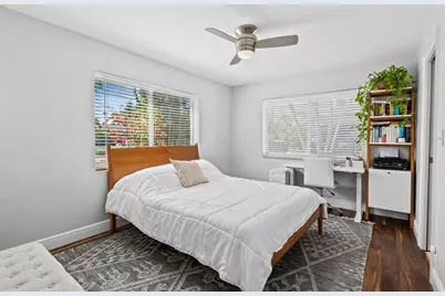 2133 NE 25th St, Wilton Manors, FL 33305 - Photo 11