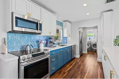 2133 NE 25th St, Wilton Manors, FL 33305 - Photo 7