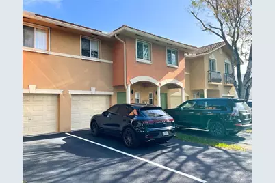 19 SE 3rd Ave, Unit #19, Hallandale Beach, FL 33009 - Photo 23