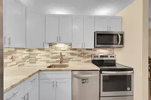 9369 S Belfort Cir, Tamarac, FL 33321 - Photo 11