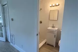 1333 NE 5th Terrace, Fort Lauderdale, FL 33304 - Photo 11