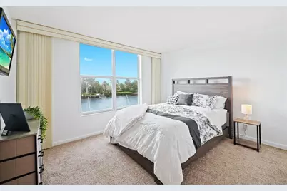 1050  Hillsboro Mile, Unit #203W, Hillsboro Beach, FL 33062 - Photo 17