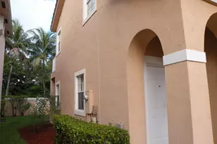 958 NW 127th Ave, Coral Springs, FL 33071 - Photo 3