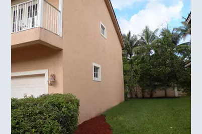 958 NW 127th Ave, Coral Springs, FL 33071 - Photo 5