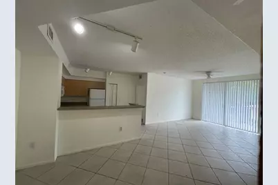 8010 N Nob Hill Rd, Unit #205, Tamarac, FL 33321 - Photo 7