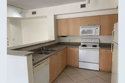 8010 N Nob Hill Rd, Unit #205, Tamarac, FL 33321 - Photo 3