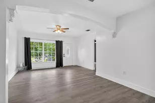 40 NW 68th St, Miami, FL 33150 - Photo 19