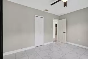 40 NW 68th St, Miami, FL 33150 - Photo 11