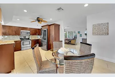 1080 SE 9th Ave, Pompano Beach, FL 33060 - Photo 7