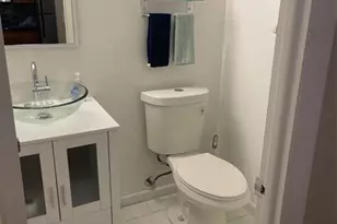 604 NE 2nd St, Dania Beach, FL 33004 - Photo 9