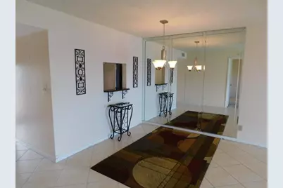 9580  Sunrise Lakes Blvd, Unit #202, Sunrise, FL 33322 - Photo 17