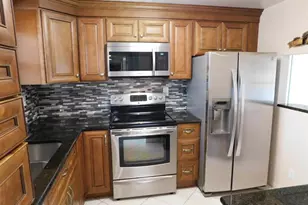 9580 Sunrise Lakes Blvd, Sunrise, FL 33322 - Photo 3