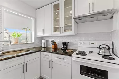 8280  Sunrise Lakes Blvd, Unit #306, Sunrise, FL 33322 - Photo 13