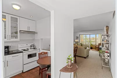 8280  Sunrise Lakes Blvd, Unit #306, Sunrise, FL 33322 - Photo 7