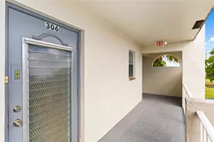 8280 Sunrise Lakes Blvd, Sunrise, FL 33322 - Photo 5