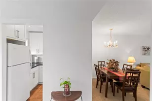 8280 Sunrise Lakes Blvd, Sunrise, FL 33322 - Photo 41