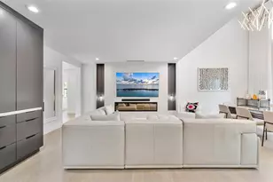 9 Tahoe Ln, Sea Ranch Lakes, FL 33308 - Photo 11