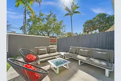 703 SE 16th Ct, Fort Lauderdale, FL 33316 - Photo 3