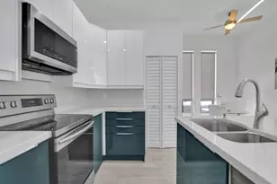 703 SE 16th Ct, Fort Lauderdale, FL 33316 - Photo 9