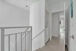 703 SE 16th Ct, Fort Lauderdale, FL 33316 - Photo 19