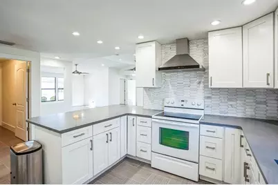 8460  Raymond Dr, Boynton Beach, FL 33472 - Photo 11