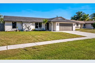 8460  Raymond Dr, Boynton Beach, FL 33472 - Photo 5