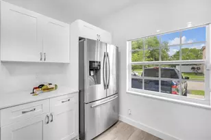 17825 SW 10th Ct, Pembroke Pines, FL 33029 - Photo 13