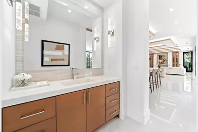 24  Fiesta Way, Fort Lauderdale, FL 33301 - Photo 23