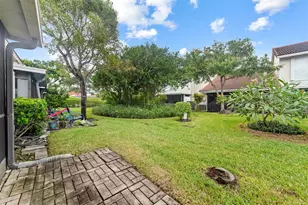 7602 Pinewalk Dr Unit, Margate, FL 33063 - Photo 21