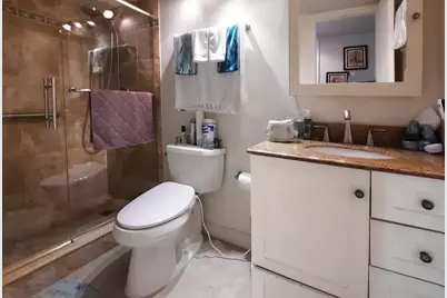 291 S Hollybrook Dr, Unit #305, Pembroke Pines, FL 33025 - Photo 7