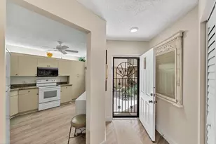 4101 Coral Tree Cir, Coconut Creek, FL 33073 - Photo 7