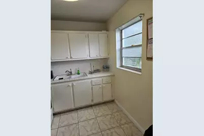 229  Durham E, Unit #229, Deerfield Beach, FL 33442 - Photo 3