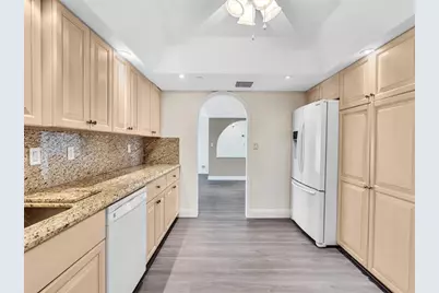 3200  Port Royale Dr N, Unit #1502, Fort Lauderdale, FL 33308 - Photo 17