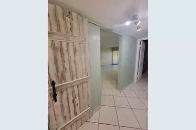 1890 W 56th St, Unit #1113, Hialeah, FL 33012 - Photo 13